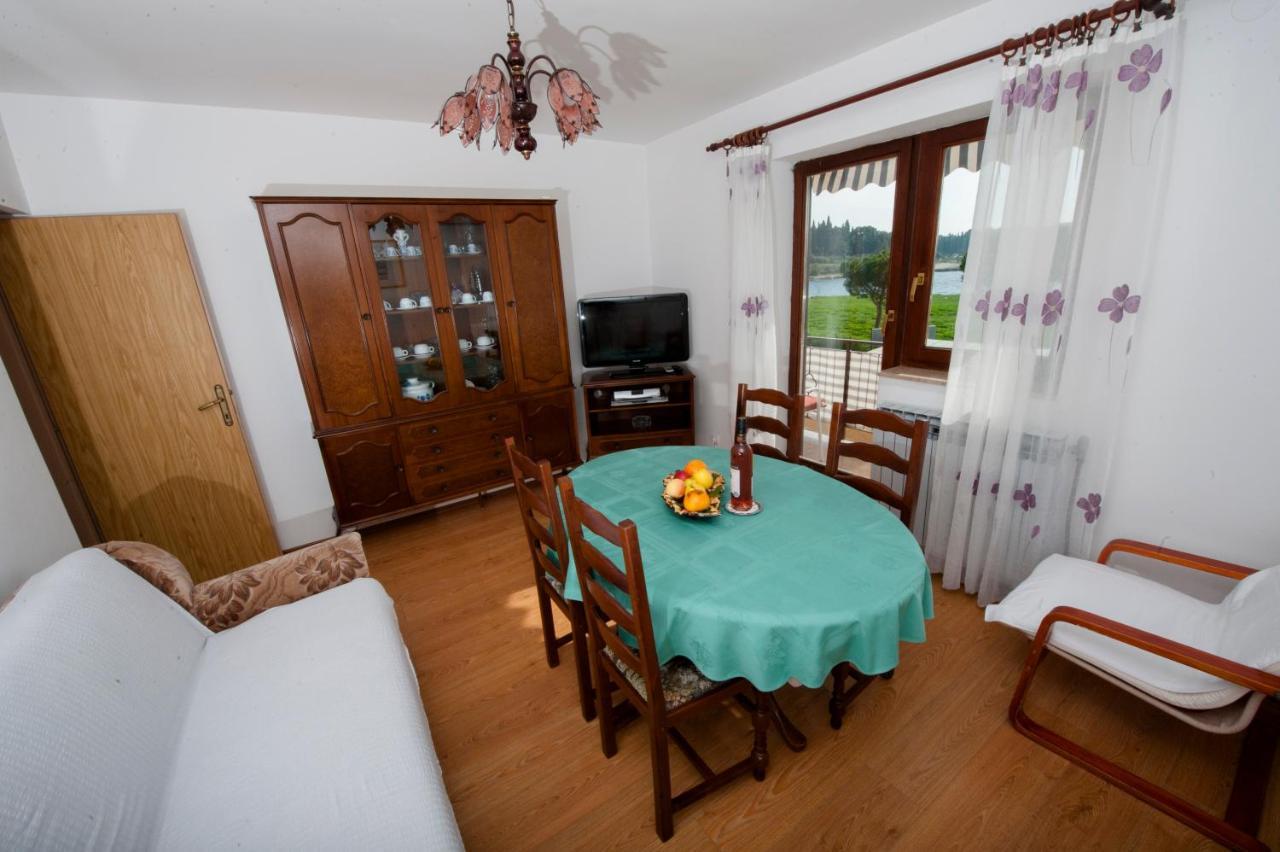 Apartments Val Mari - Laguna ロヴィニ エクステリア 写真