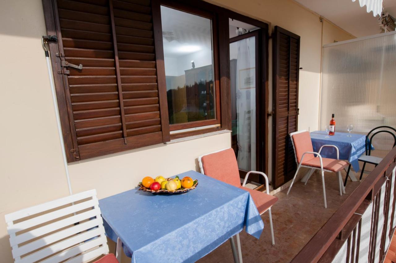 Apartments Val Mari - Laguna ロヴィニ エクステリア 写真